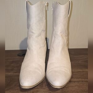Women's Cream Western Boots